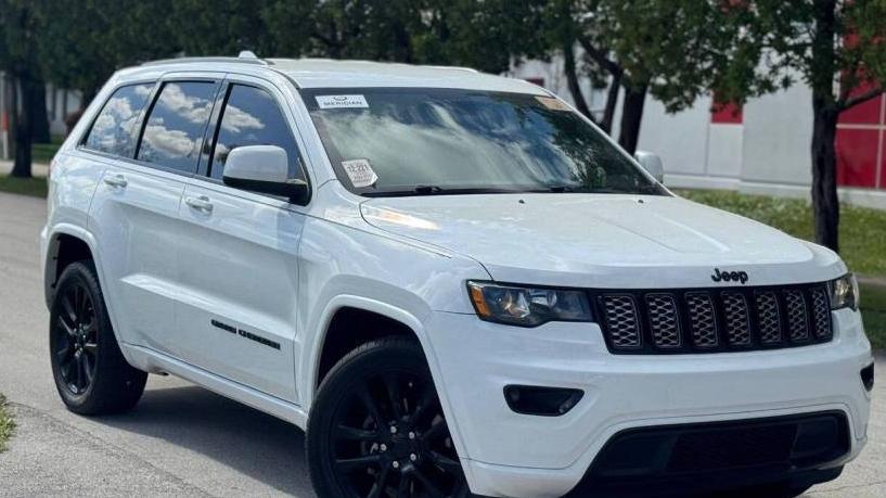 JEEP GRAND CHEROKEE 2020 1C4RJEAGXLC202702 image